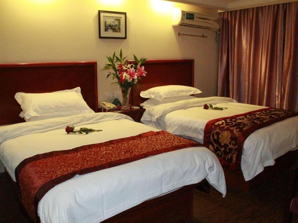 Greentree Inn Shanghai Guangxin Road Tongji Hospital Express Hotel Exterior photo